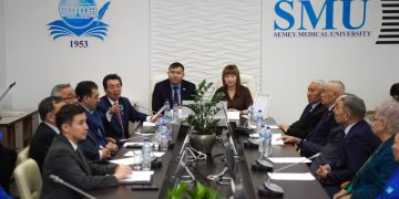 Семей қаласында жастар мен «Ғибратты ғұмырлар» Ақсақалдар кеңесінің мүшелері арасында диалог алаңы өтті