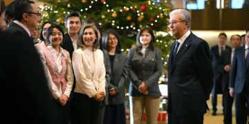 Мемлекет басшысы Жапонияда тұрып жатқан қазақстандықтармен кездесті