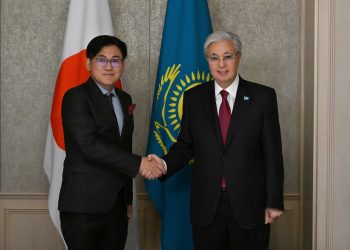 Қасым-Жомарт Тоқаев Rakuten Group компаниясының басшысы Хироши Микитаниді қабылдады