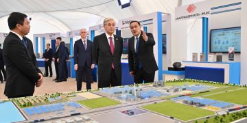 Мемлекет басшысы «Тараз» шағын индустриалдық аймағын аралап көрді