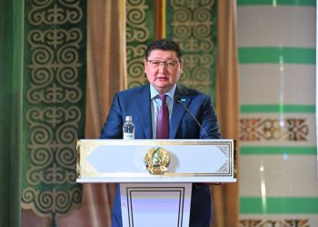 Берік Уәли Аягөз халқымен жүздесіп, өзекті сұрақтарға жауап берді