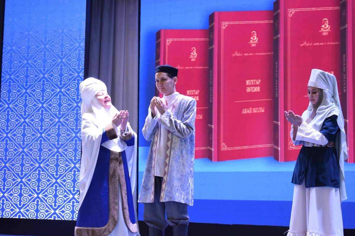 «Абай жолы» топтамасы толықты: Семейде 19 автордың 25 кітабы таныстырылды