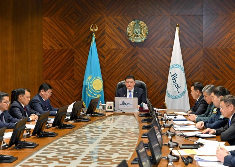 Абай облысында жұмыспен қамту картасы мен мерекелік дайындық талқыланды