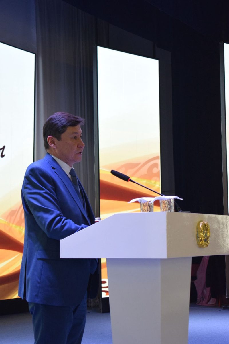 «Абай жолы» топтамасы толықты: Семейде 19 автордың 25 кітабы таныстырылды