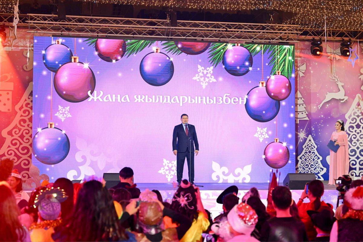 Семей қаласында, «Аренада» өткен Президент шыршасына 200 бала қатысты