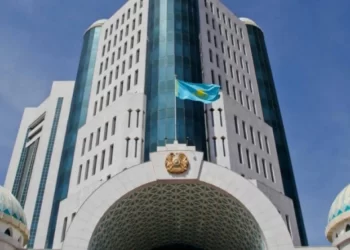 ЛГБТ насихатына тыйым: Сенат заңды бірінші оқылымда мақұлдады