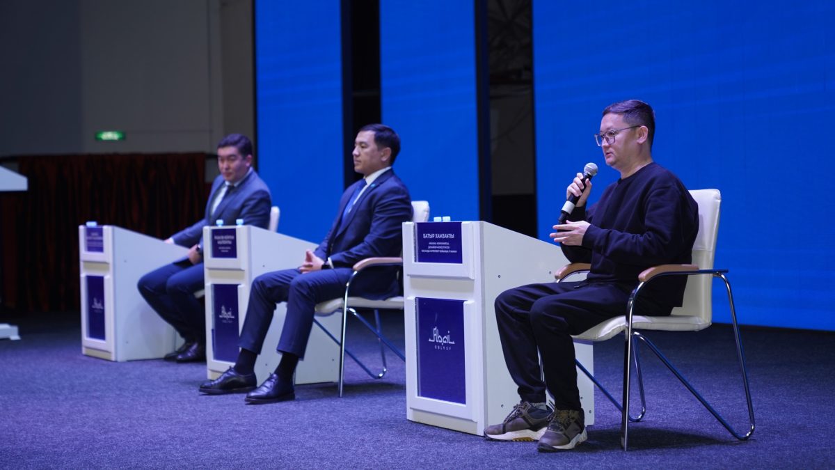 Абай облысында мәдениет саласының «Жыл үздігі – 2025» атты жылдың қорытынды іс-шарасы өтуде