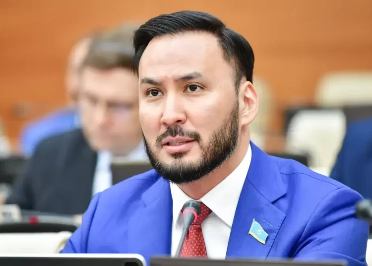 Айдарбек Қожаназаров: Конституциялық реформа жас буынға бағдарланған және экономиканы, дамытуға жағдай жасайды