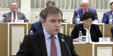 Конституциялық реформа аясында сөз бостандығы мен бейбіт жиналыстарға құқықтық кепілдіктер бұрынғы көлемде сақталады — депутат Никита Шаталов