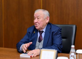 Облыс әкімі мәдениет саласындағы мемлекеттік стипендия иегері Төлеген Жанғалиевпен кездесті