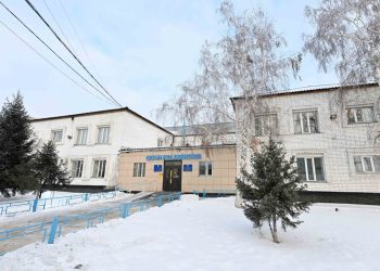 Облыс әкімі Семейдегі дарынды балаларға білім беретін лицейде болды