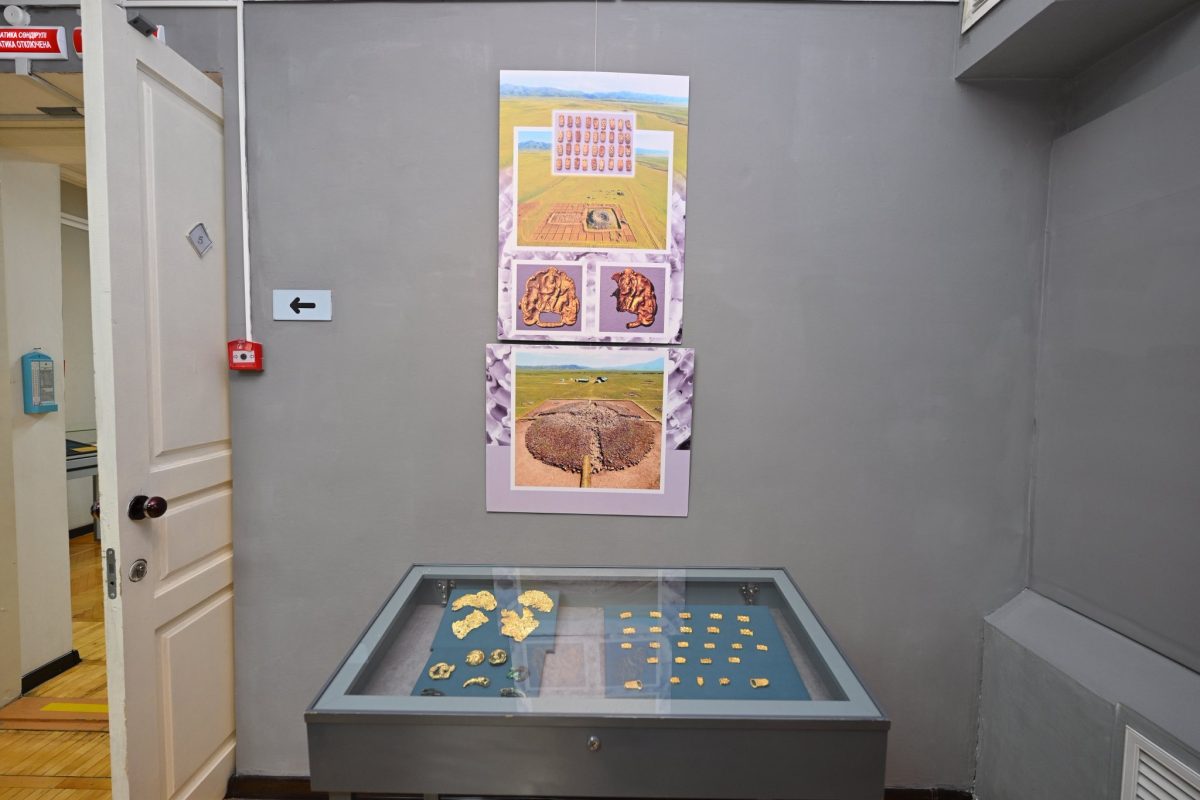 Семейде «Ұлы дала қазынасы» көрмесі ашылып, Берік Уәли құнды жәдігерлермен танысты