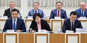 Конституциялық комиссияның екінші отырысында реформалар жөнінде келіп түскен ұсыныстар талқылануда