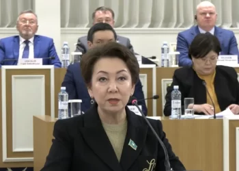 Дания Еспаева: бізге жекелеген түзетулер емес, жаңа Конституция қажет