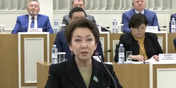Дания Еспаева: бізге жекелеген түзетулер емес, жаңа Конституция қажет