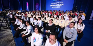 Президент волонтерлерге: Сіздер қазақтың мейірбан ұлт екенін іс жүзінде көрсетіп жүрсіздер