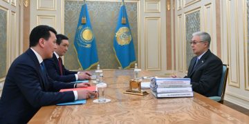 Мемлекет басшысы конституциялық реформаға қатысты түсіп жатқан ұсыныстармен танысты