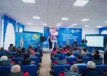 ІРІ КӘСІПОРЫННЫҢ ЕҢБЕК ҰЖЫМЫ АЗАМАТТЫҚ БЕЛСЕНДІЛІКТІ ҚОЛДАЙДЫ: РЕФЕРЕНДУМ АЛДЫНДАҒЫ КЕЗДЕСУ