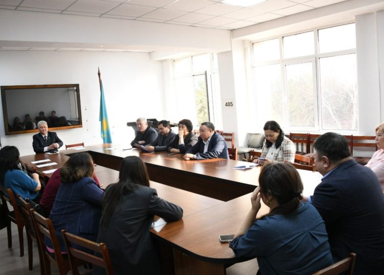 Конституциялық реформаның тарихи мәніне талдау жасалды