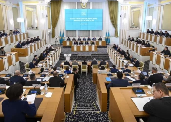 Жаңа Конституция орнықты әрі адамға бағдарланған саясаттың негізін қалыптастырады – Асхат Рахымжанов