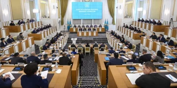 Жаңа Конституция орнықты әрі адамға бағдарланған саясаттың негізін қалыптастырады – Асхат Рахымжанов