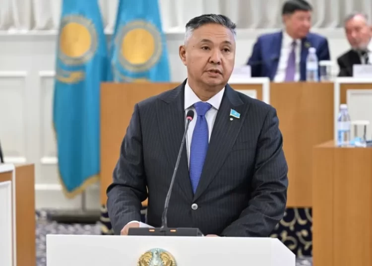 «Ақ жол» партиясы жаңа Конституция жобасын қолдады