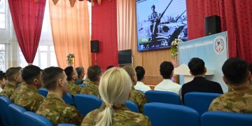 Абай гарнизонында патриоттық тәрбиеге арналған тағылымды кеш өтті