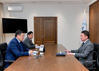 Семейде «Қазпошта» қызметін күшейту жоспары талқыланды: бөлімшелер саны артады