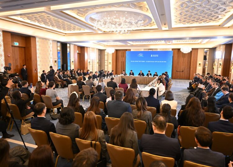 Сенат Төрағасы жаңа Конституция туралы: Мемлекет басшысының реформалары аясында топтасу аса маңызды