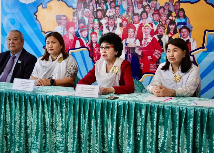 Конституциялық реформа – мемлекеттілікті нығайтудың маңызды қадамы: Бесқарағай ауданында қоғам өкілдерімен кездесу өтті