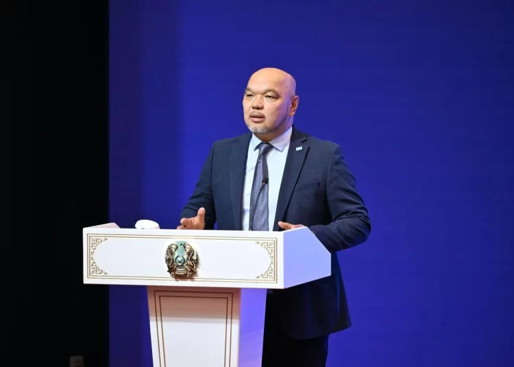 Айрат Базенов: жаңа Конституция – мемлекет пен қоғам арасындағы қоғамдық шарт