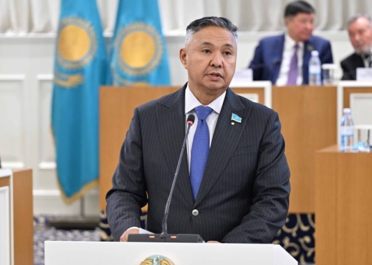 Конституциялық реформа билік жүйесіндегі теңгерімді күшейтеді – Перуашев