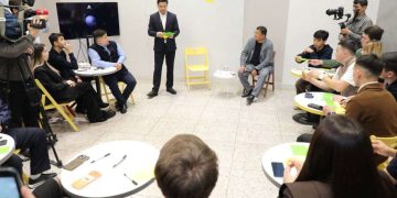 Алматылық жастар жаңа Конституция жобасын қолдады