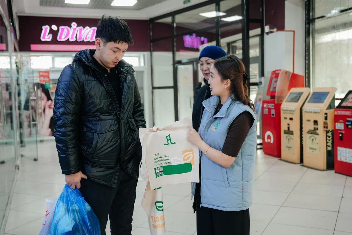 Таза Қазақстан: Абай облысында «Эко мәдениет: Шоппер таңда!» акциясы өтті