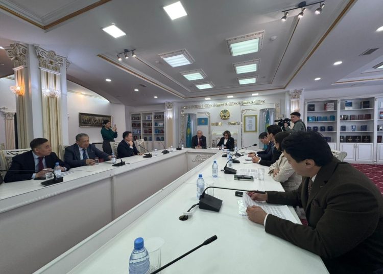 Бас редакторлар клубының дөңгелек үстелінде жаңа Конституция жобасы қолдау тапты