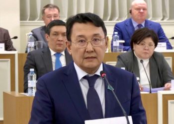 Шалқар Байбеков: Жаңа Конституция жобасы адам мен білімді басты құндылық ретінде айқындайды