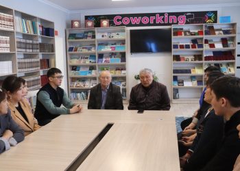 Аудандық кітапханада Конституциялық реформаны талқылауға арналған дөңгелек үстел өтті