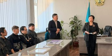 Қарауылда мәдениет қызметкерлері референдум қарсаңында ашық пікір алмасты