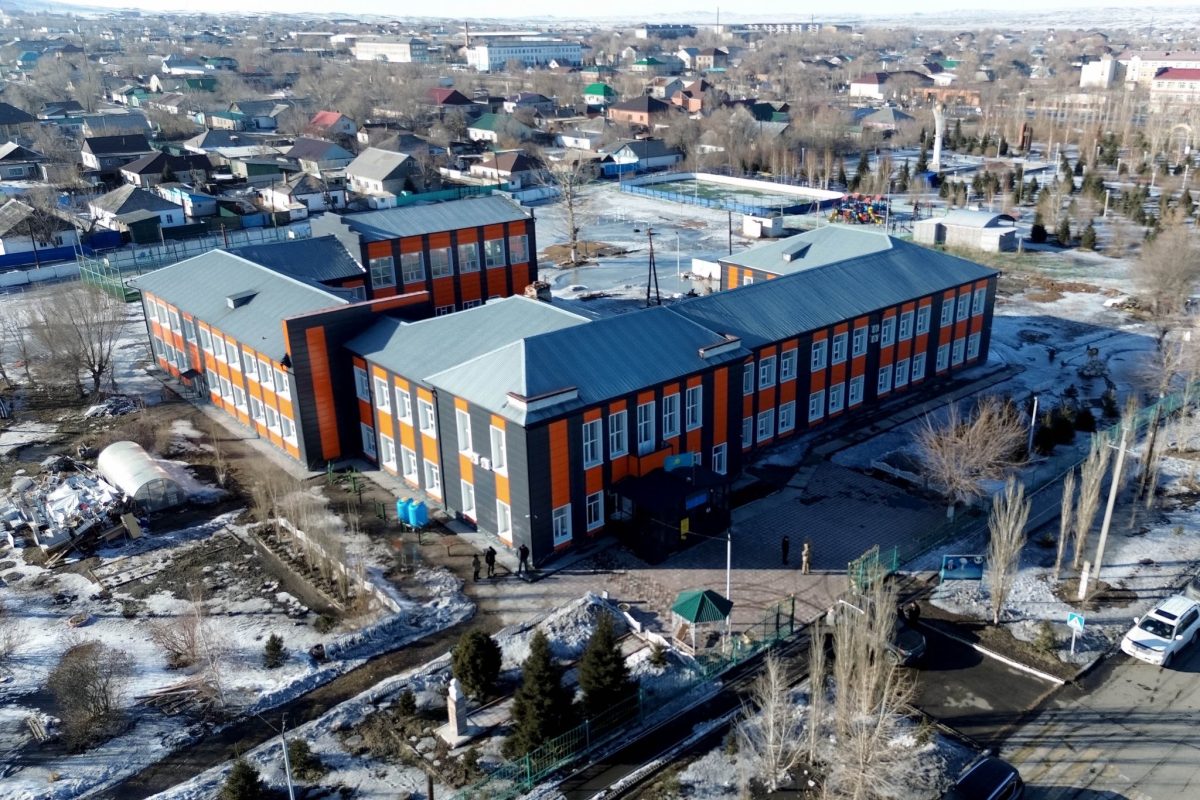 Аягөздегі білім нысандары жаңарып жатыр: облыс әкімі балабақша мен гимназияны аралады