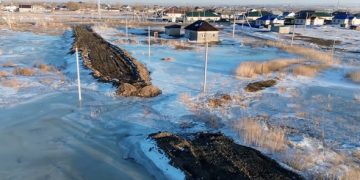 Берік Уәли Аягөздегі су тасқыны қаупі бар аумақтарды аралады