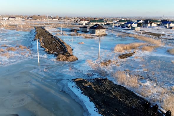 Берік Уәли Аягөздегі су тасқыны қаупі бар аумақтарды аралады