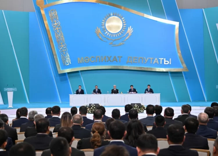 Президент қатысуымен мәслихат депутаттарының ІІІ республикалық форумы өтіп жатыр