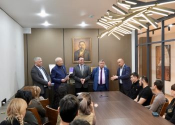 Тұрғын үй-коммуналдық шаруашылық саласының өкілдерімен референдумның маңызы сараланды