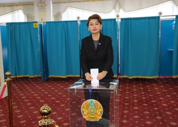 Аида Балаева референдумда дауыс берді