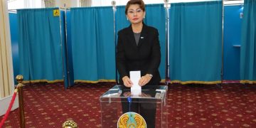 Аида Балаева референдумда дауыс берді