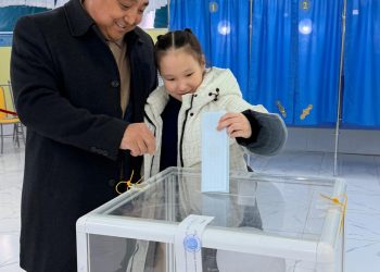 Ұлттық ядролық орталық қызметкерлері референдумға қатысты