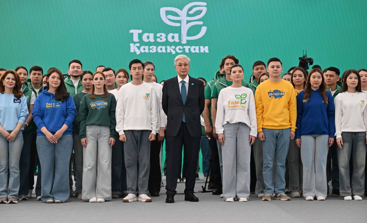 Мемлекет басшысы «Таза Қазақстан» республикалық экологиялық акциясына қатысты