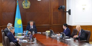 Олжас Бектенов «Самұрық-Қазына» АҚ директорлар кеңесінің отырысын өткізді