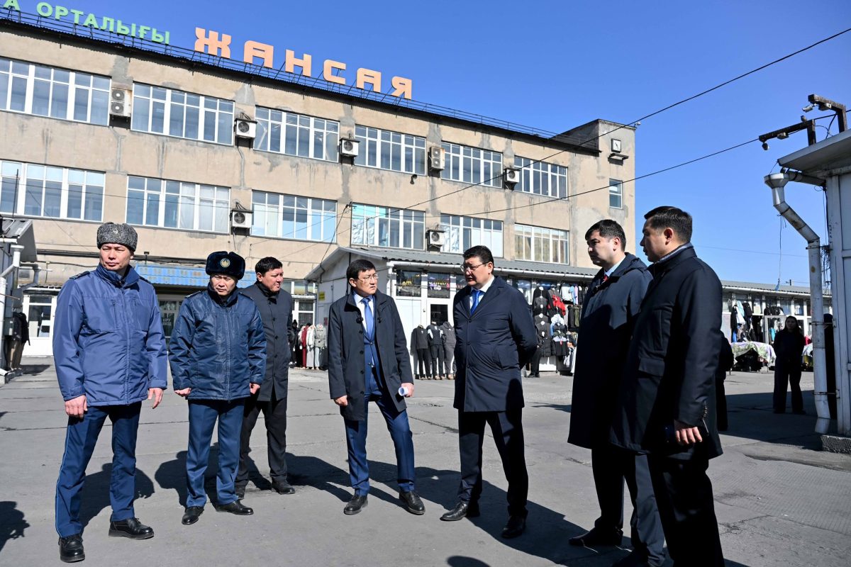 Семейдегі сауда орындарының жайы сын көтермейді: облыс әкімі қатаң тапсырма берді