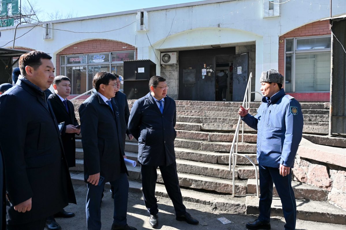 Семейдегі сауда орындарының жайы сын көтермейді: облыс әкімі қатаң тапсырма берді